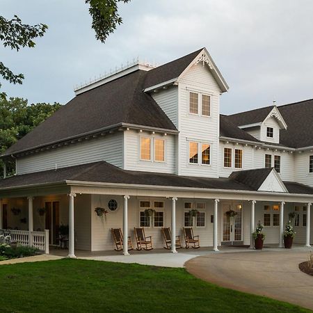 أوكوبوجي The Oakwood Inn المظهر الخارجي الصورة