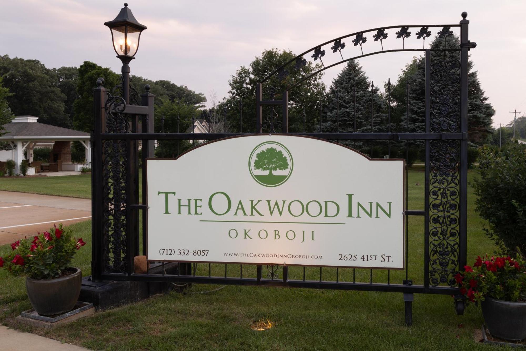 أوكوبوجي The Oakwood Inn المظهر الخارجي الصورة